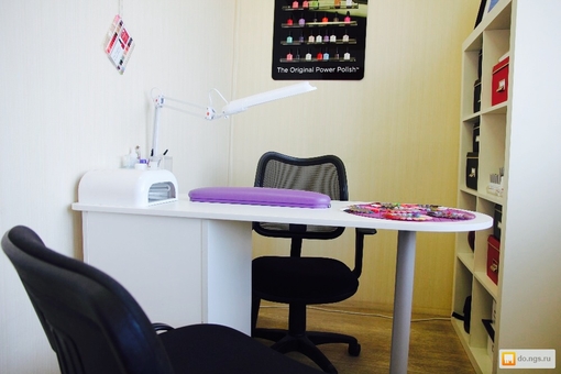 Master of nail service Vita Krutetskaya in Kiev. With discount.