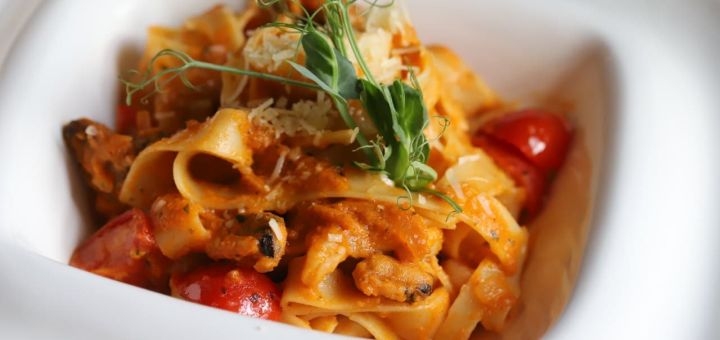 Discount on cuisine menu in kitel