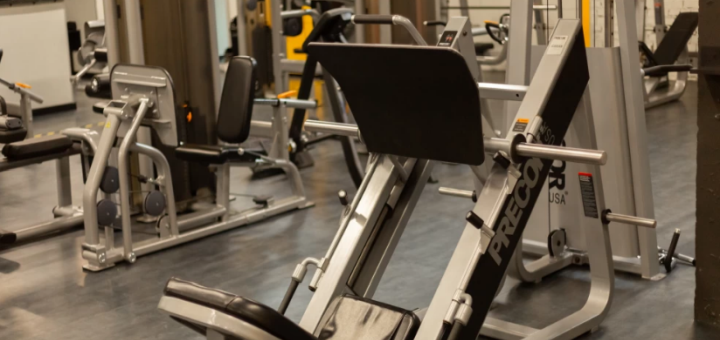 CrossFit зал Central Fitness Hub, тренировки по акции