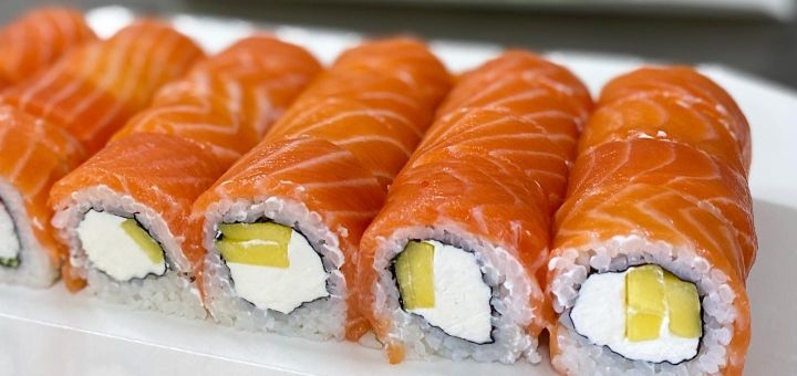 Roll from Sushi 3303. Order with a discount