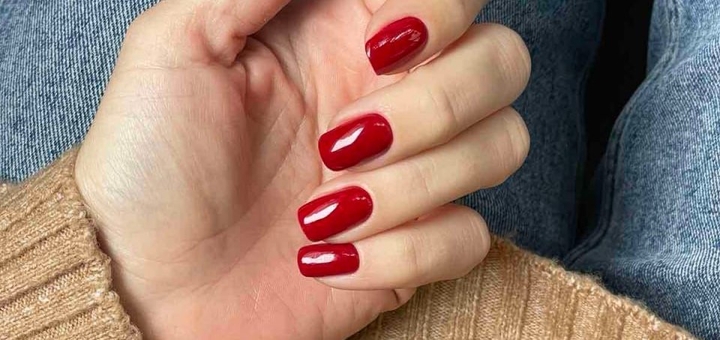 Manicure studio Laconic Beauty Agency in Kyiv. Sign up for promotion 9