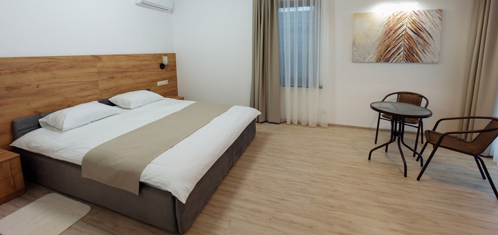 Waterloo Village Hotel. Book with promotion 43