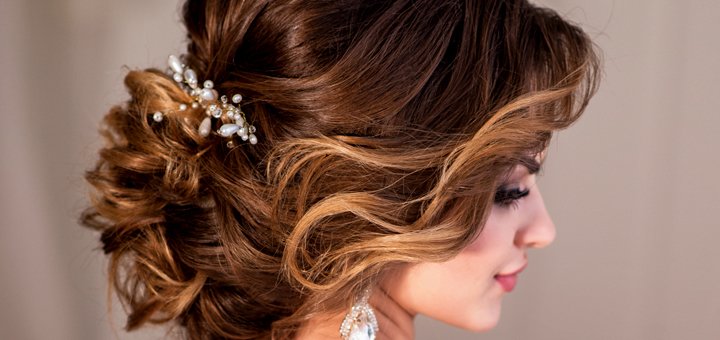 Весільні зачіски у студії Beauty Катерини Чибіньової у Кривому Розі. Записуйтесь до весільного стиліста з акції.