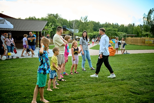 Yasnogorodka Family Ecopark. Ostrich farm