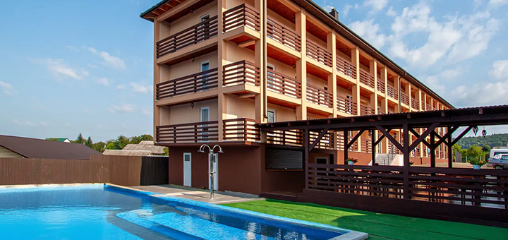 Halas Hotel в Солотвино. Відвідуйте по акції 12