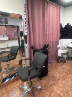BlooM Beauty Center. Visit with a 4% discount.