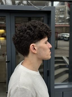 Kim's Barbershop. Visit with special offer 22