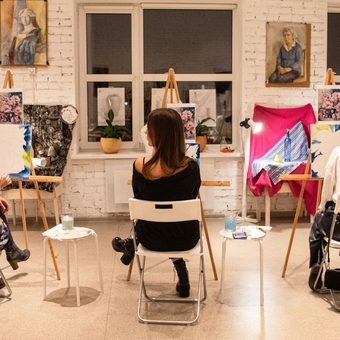 Drawing lessons at the Art School of Academic Drawing and Painting Irpen Art School. Sign up for a painting course at a discount.