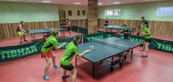 Низькі ціни в клубі настільного тенісу «Home-Club»