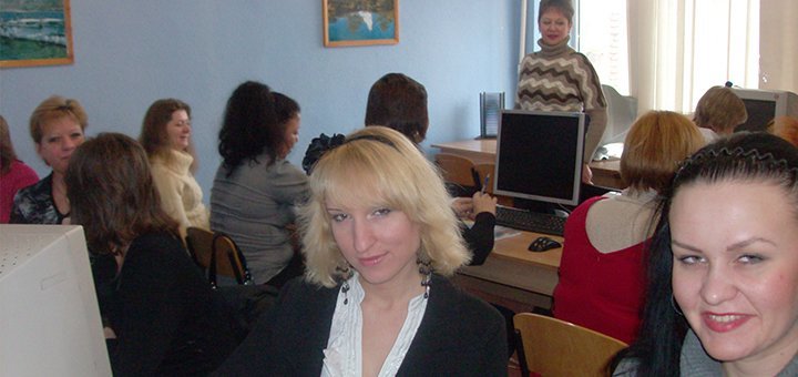 Інститут підвищення кваліфікації і перепідготовки кадрів в Кривому Розі. Записуйтеся на курси по акції.