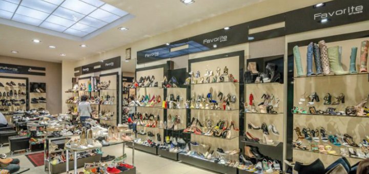 Special prices in the &quot;favorite shoes&quot; store
