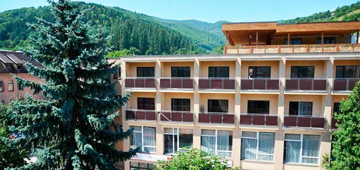 Rakhiv Hotel & Apartments in Rakhiv. Discounts apply
