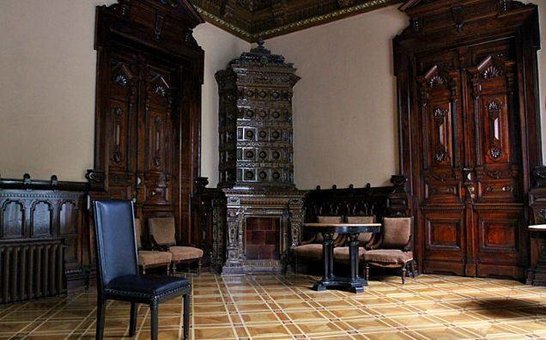 Excursion palaces and castles of pechersk with the &quot;secret city&quot; company in kiev. book tickets for the promotion.