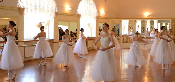 Открытий урок в студии классического танца Адажио