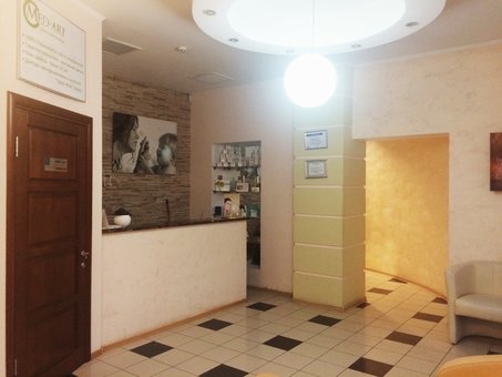 Косметологічний салон «Мед Арт» у Києві. Записуйтесь на роликовий масаж із обгортанням тіла по акції.