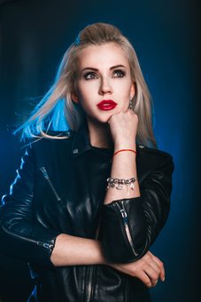 Курси макіяжу у «Rich Color Studio» у Києві. Записуйтесь по акції.