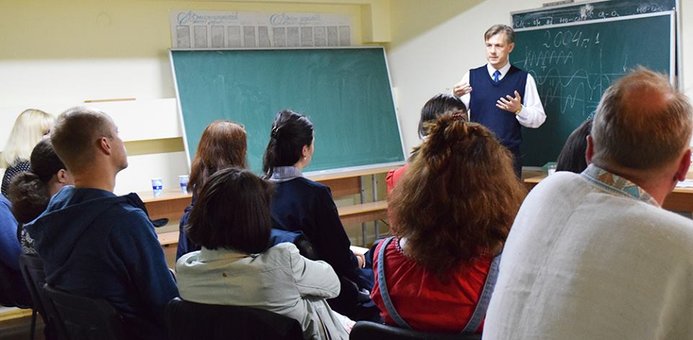 Семінари з клітинного харчування у кабінеті аквамедицини «Аква БРК» у Києві. Приходьте по знижці.