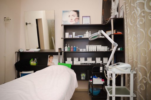 Contour plastics in the «Mole» beauty studio. Buy coupon