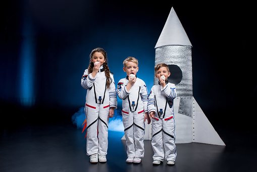 Children's photo session at the Lightfield photo studio. Sign up for the promotion
