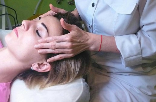 Послуги косметолога у студії «E-Studio» у Харкові. Записатись недорого