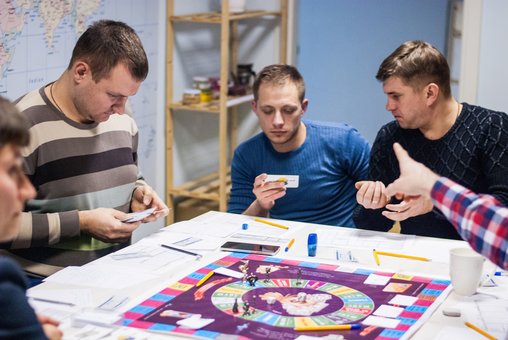 Грати в ігри Cashflow з Андрієм Бондаренком у Києві. Зареєструватися зі знижкою