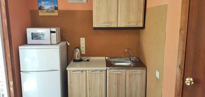 Discounts on holidays at the recreation center "Sunflower" on the first line from the sea in Kirillovka11