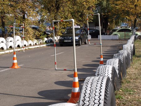Individual lessons with a driving instructor "Constanta-GS" in Kiev. Sign up for the promotion.