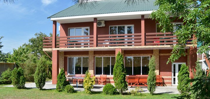 Discounts for holidays in the boarding house Santa Lucia in Strelkovoye27